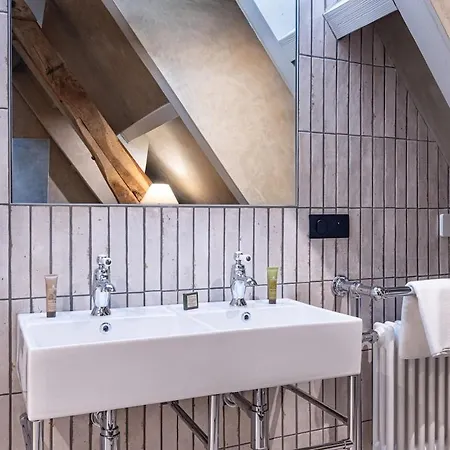 Au Coeur D'un Site Historique Classe - 4 Etoiles - Piscine